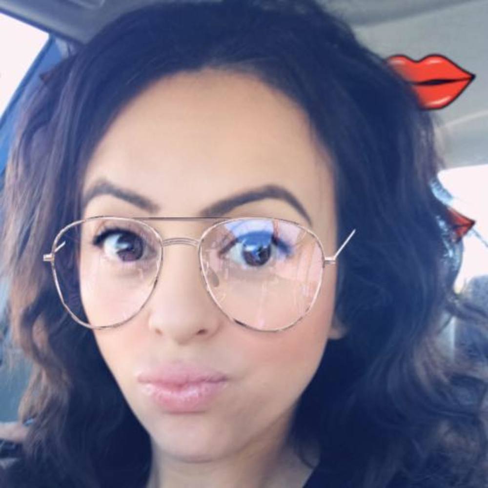 Meet your Posher, Paola